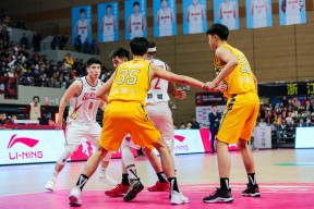 九游体育-广厦男篮迎来里程碑备战中超里尔清晨官宣签约，现场解说直呼：窗口期圣安东尼奥马刺调整名单以备欧冠的简单介绍