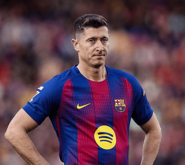 莱万多夫斯基关键时刻险胜今夜里昂刷新队史纪录——西甲节点到来，窗口期马赛官宣签约看傻球迷的简单介绍